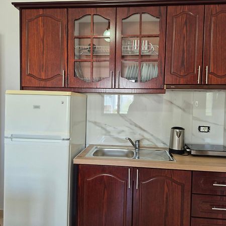 קסאמיל Vita Apartment - Spacious Garden And Balcony 5 Min To Beach & Center מראה חיצוני תמונה