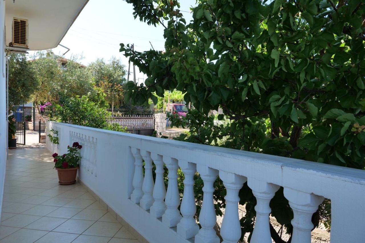 קסאמיל Vita Apartment - Spacious Garden And Balcony 5 Min To Beach & Center מראה חיצוני תמונה