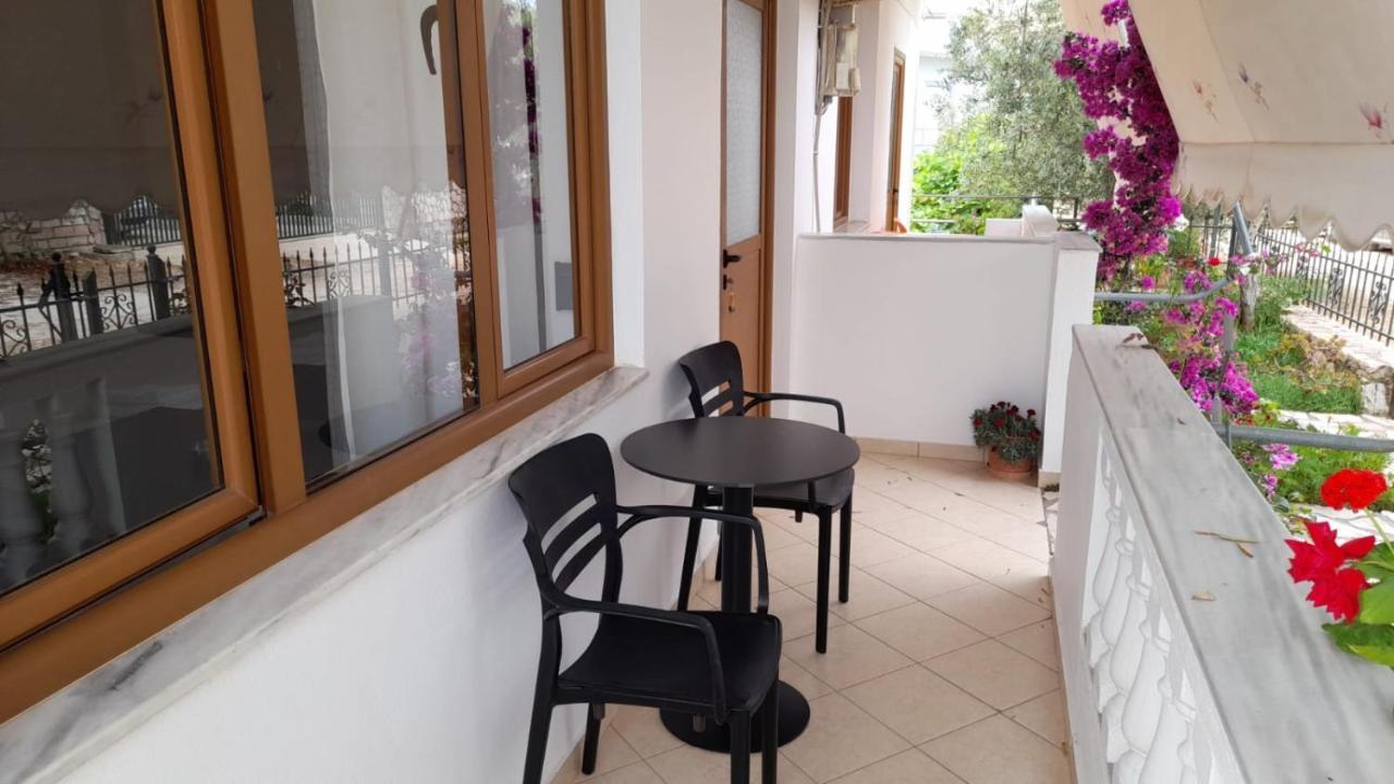 קסאמיל Vita Apartment - Spacious Garden And Balcony 5 Min To Beach & Center מראה חיצוני תמונה