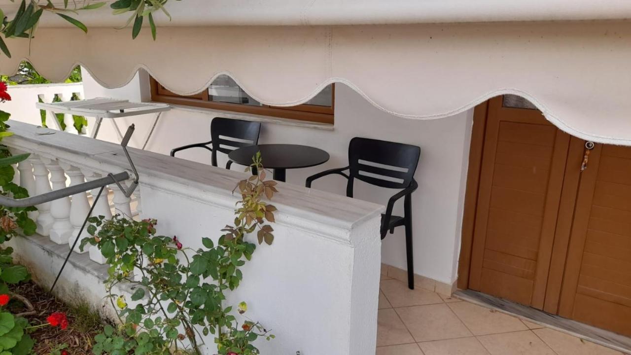 קסאמיל Vita Apartment - Spacious Garden And Balcony 5 Min To Beach & Center מראה חיצוני תמונה