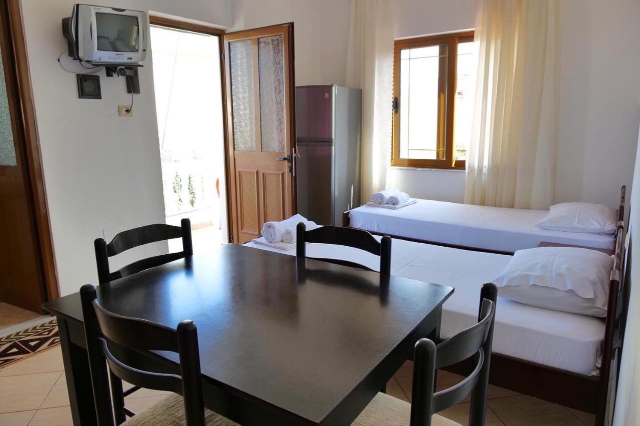 קסאמיל Vita Apartment - Spacious Garden And Balcony 5 Min To Beach & Center מראה חיצוני תמונה