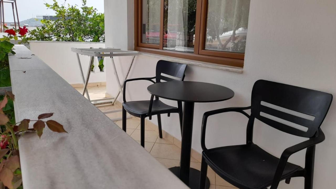 קסאמיל Vita Apartment - Spacious Garden And Balcony 5 Min To Beach & Center מראה חיצוני תמונה