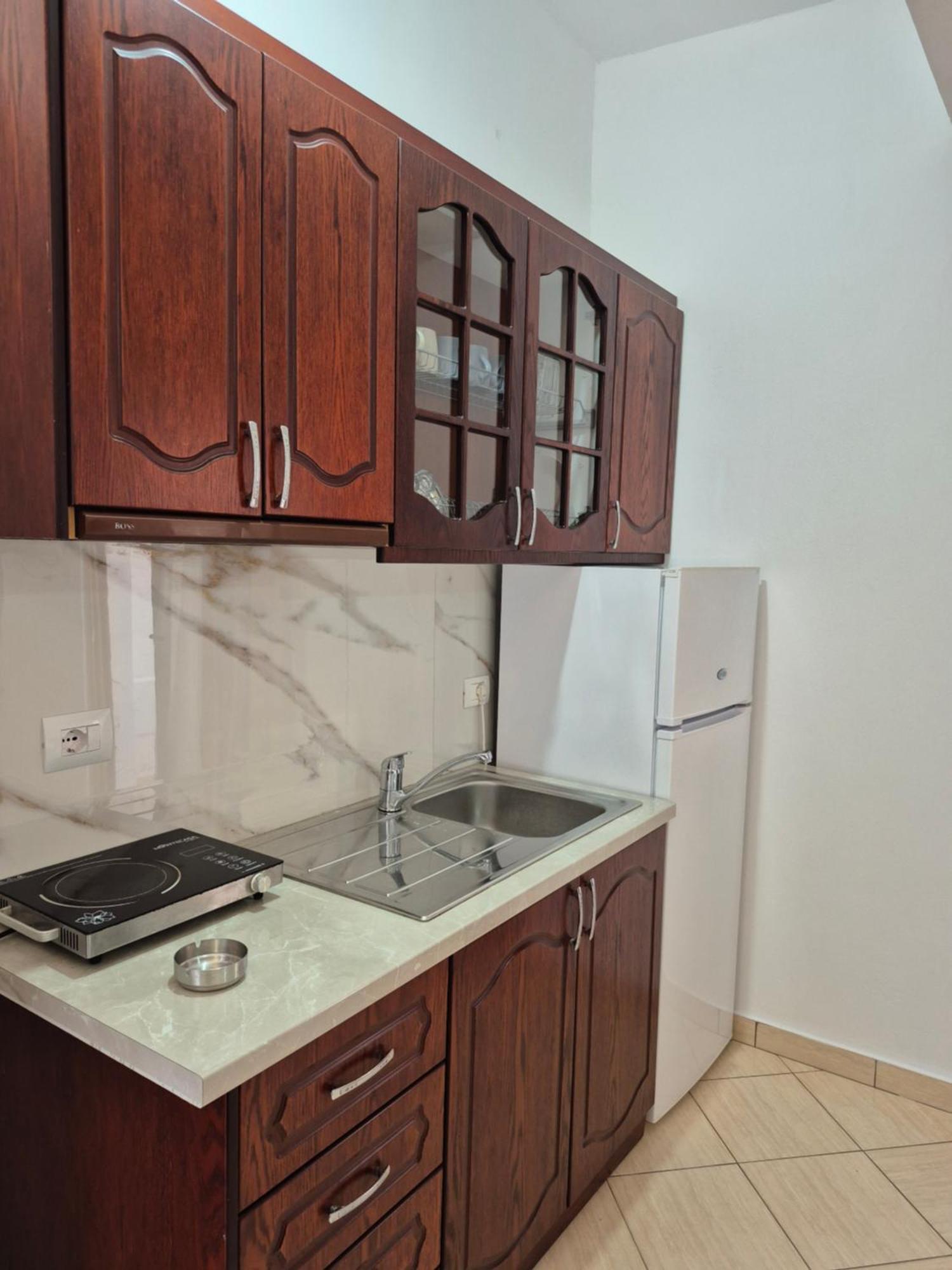 קסאמיל Vita Apartment - Spacious Garden And Balcony 5 Min To Beach & Center מראה חיצוני תמונה