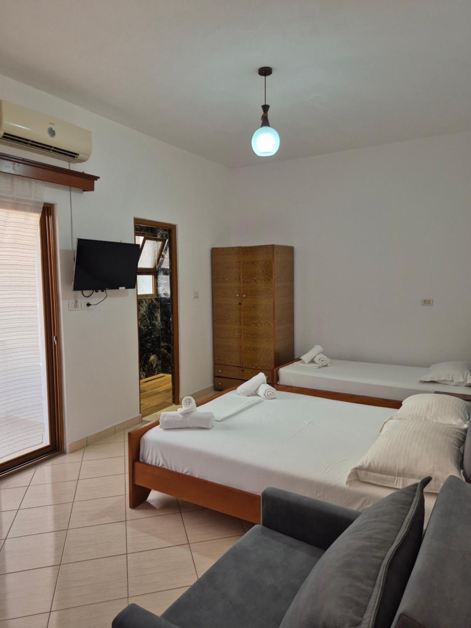 קסאמיל Vita Apartment - Spacious Garden And Balcony 5 Min To Beach & Center מראה חיצוני תמונה