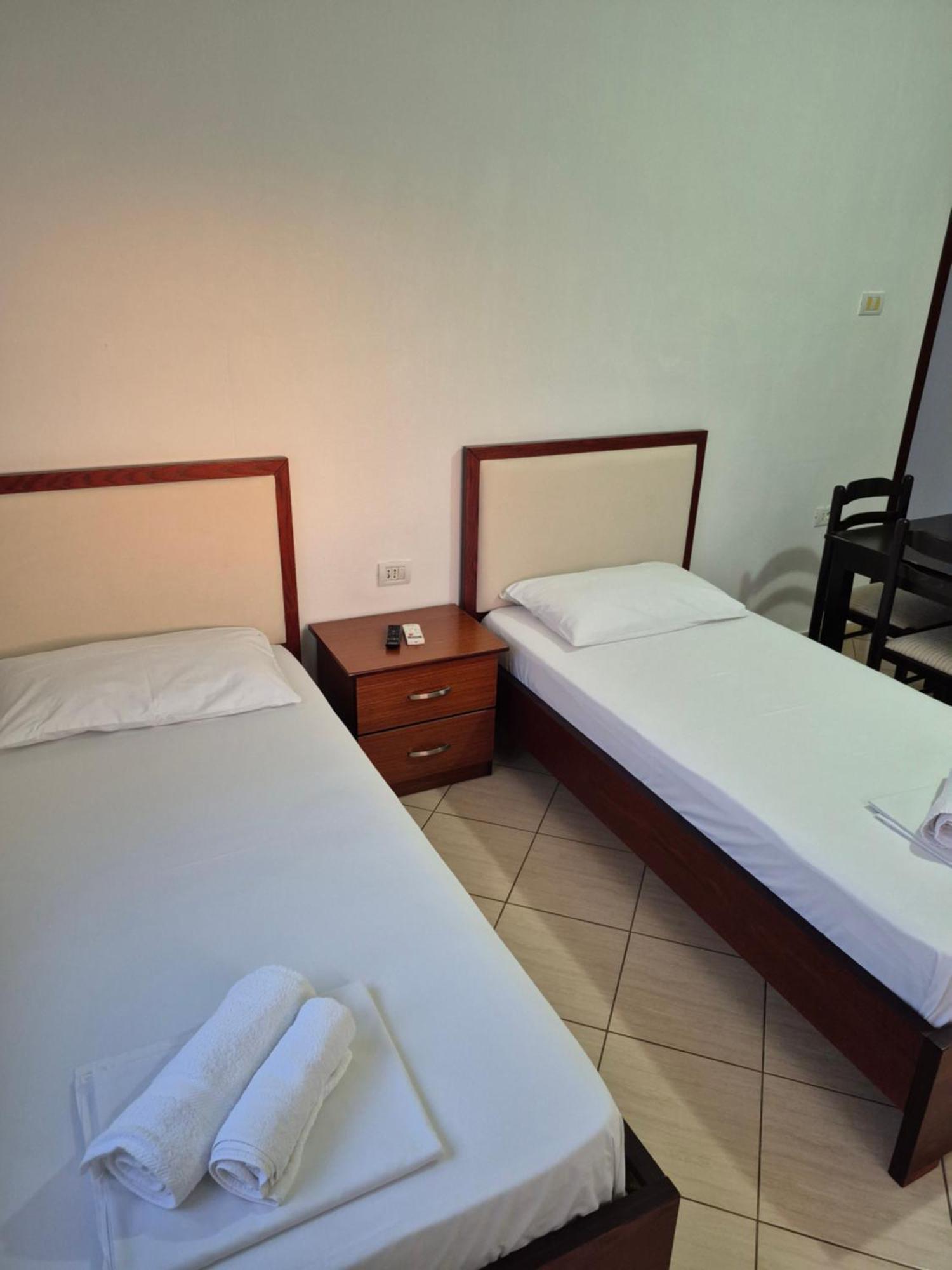 קסאמיל Vita Apartment - Spacious Garden And Balcony 5 Min To Beach & Center מראה חיצוני תמונה